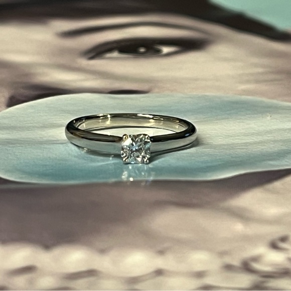 Tiffany & Co. Lucida solitaire - Picture 4 of 10